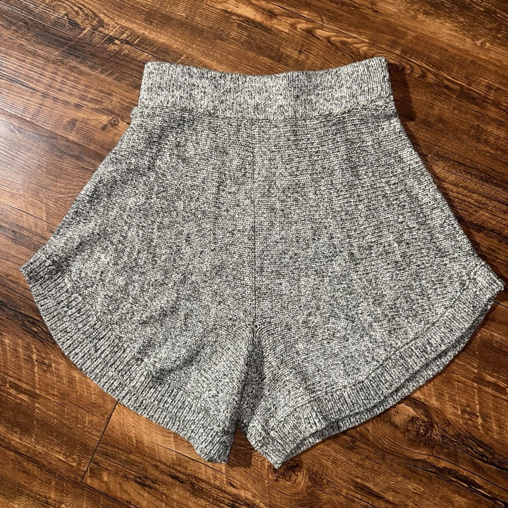 Free‎ People Beach Green Knit Slouchy Shorts Women's Small NEW $50